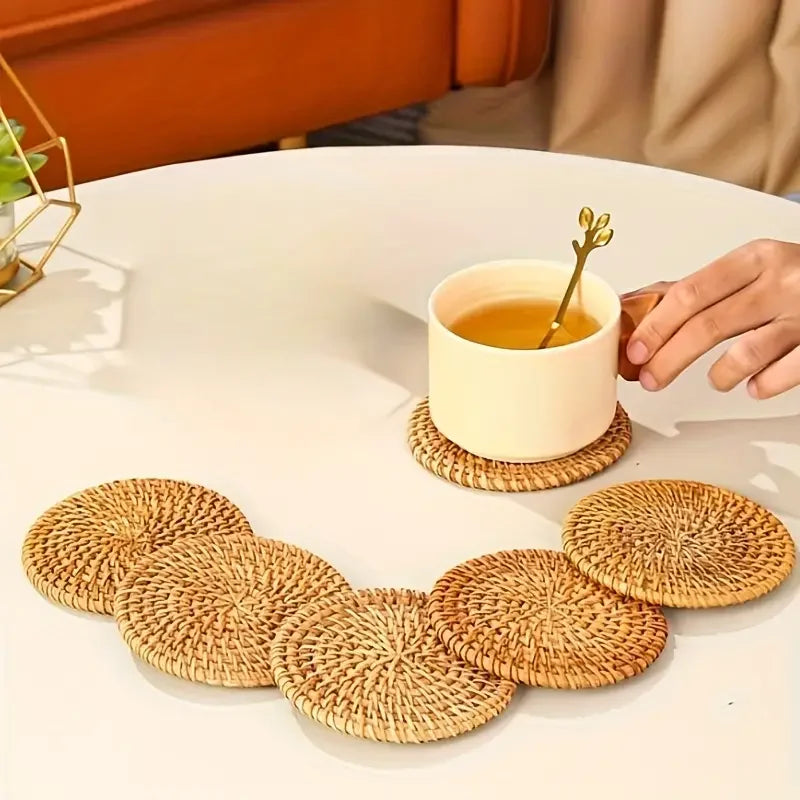 Lot de 6 sous-verres en rotin tressé avec panier de rangement