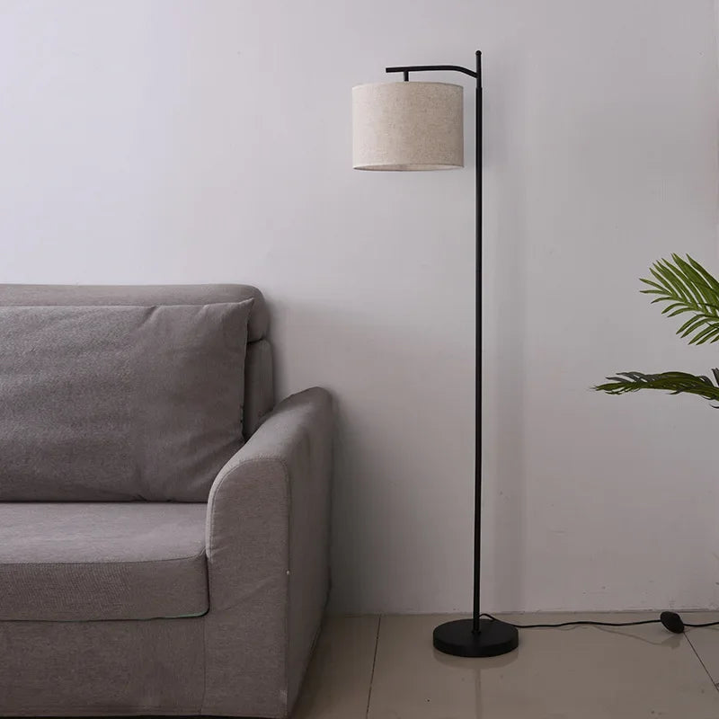 Lampadaire en rotin tressé fait main style américain