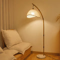 Lampadaire lanterne de style japonais dans un salon