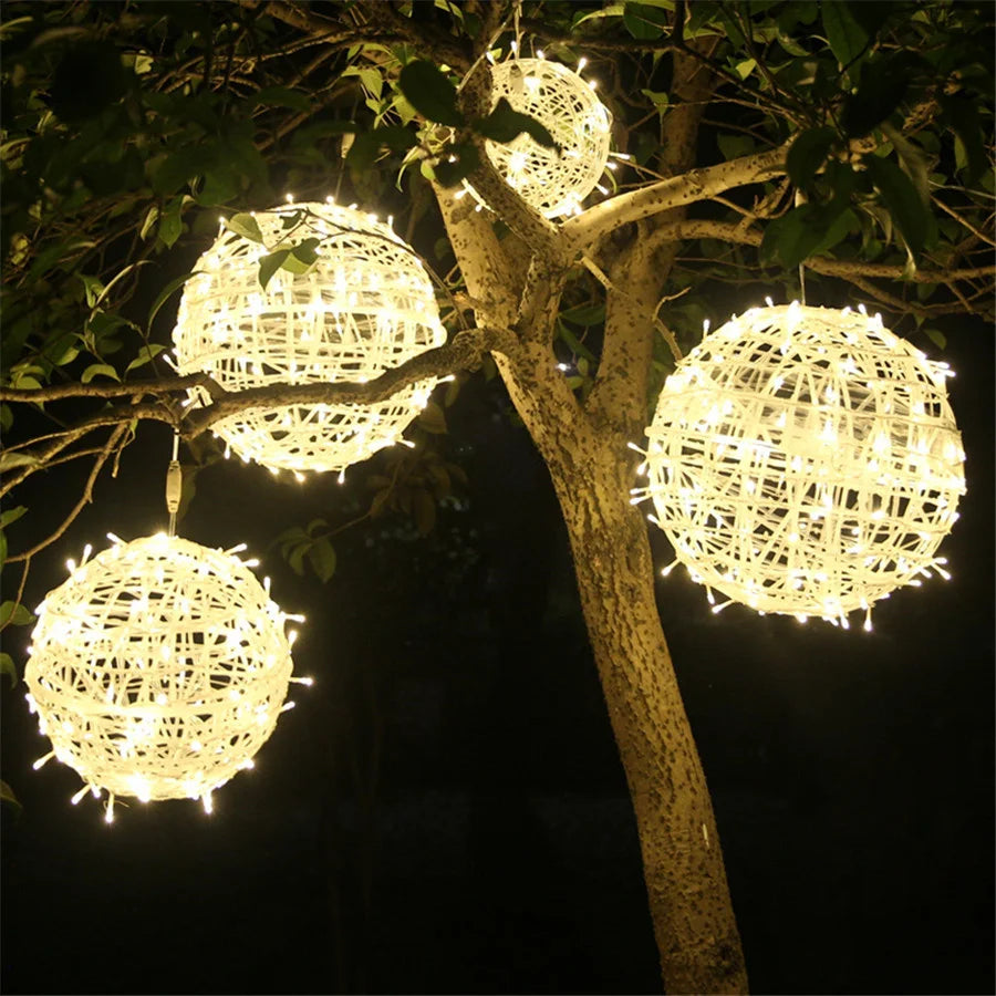 Guirlande lumineuse à boules de rotin tressé