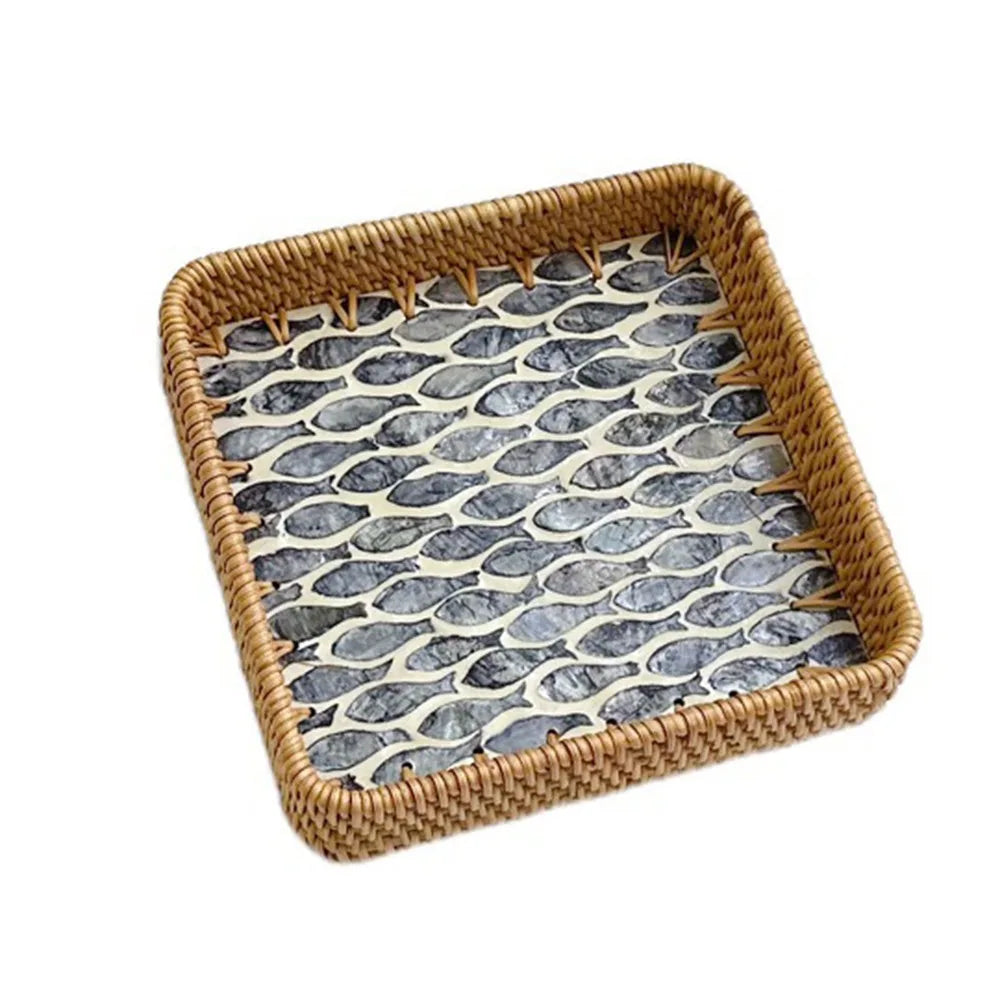 Corbeille coquillage en rotin tressé