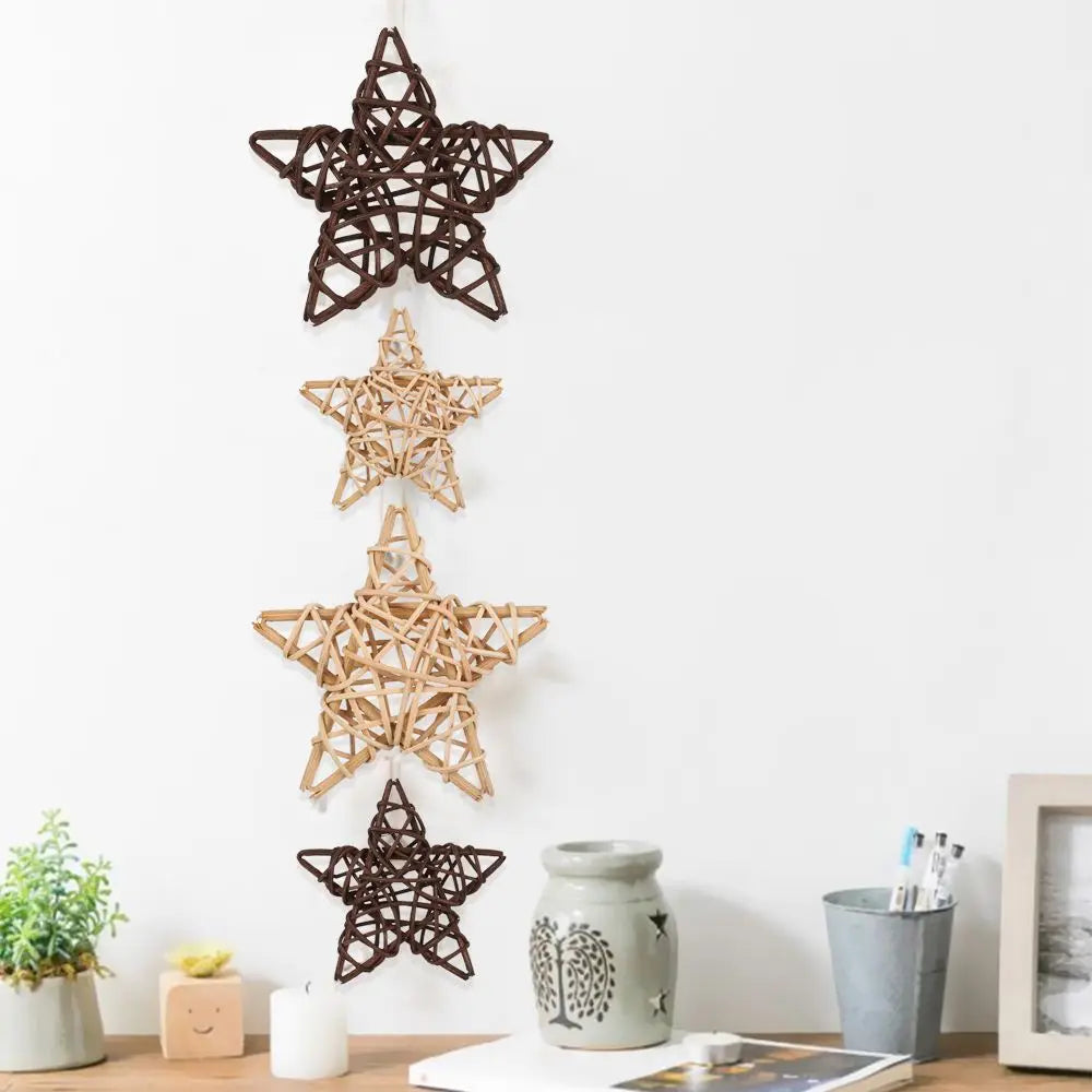 Lot de 10 boules, cœurs et étoiles en rotin tressé