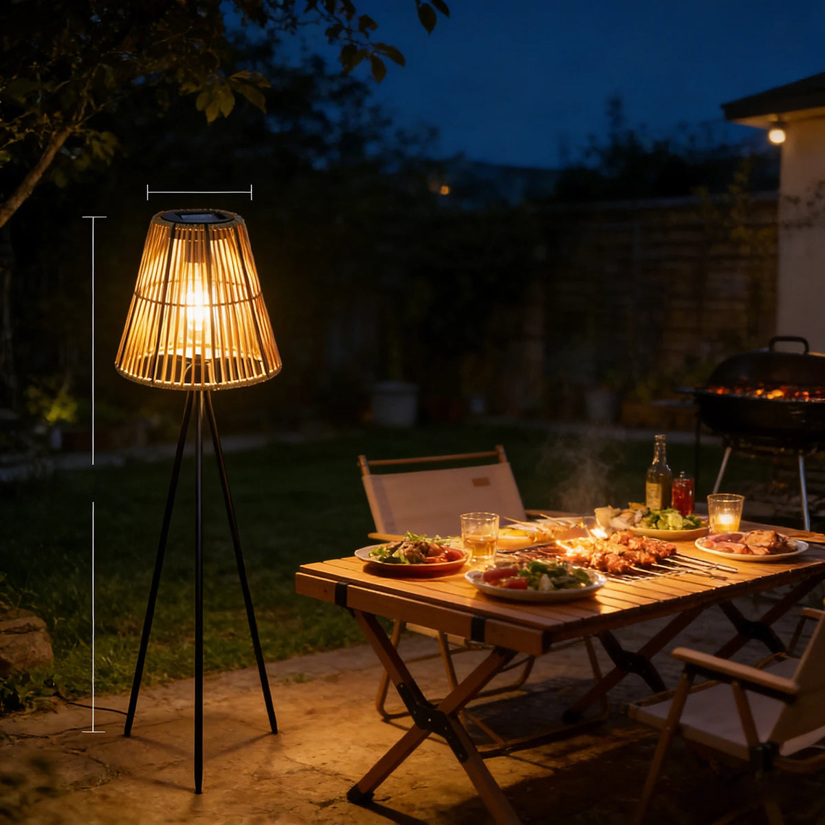 Lampe de jardin solaire en rotin tressé fait main