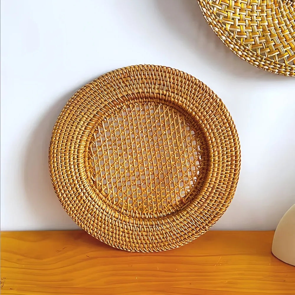 Plateau rond en rotin tressé ajouré 33 cm