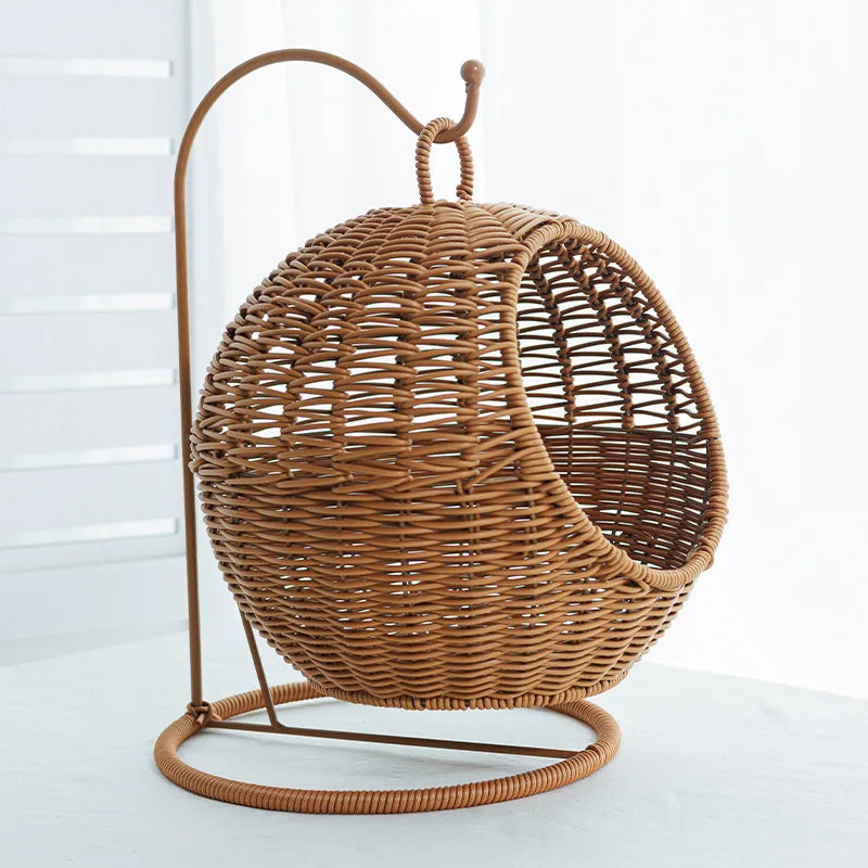 Panier suspendu aspect rotin tressé
